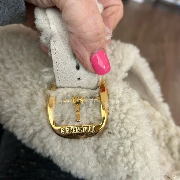 Birkenstock Gold Accent Shearling Footwear - Picture 11 of 11